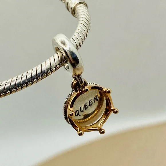 EUC Pandora 788255 Silver Pandora Rose Queen Regal Crown